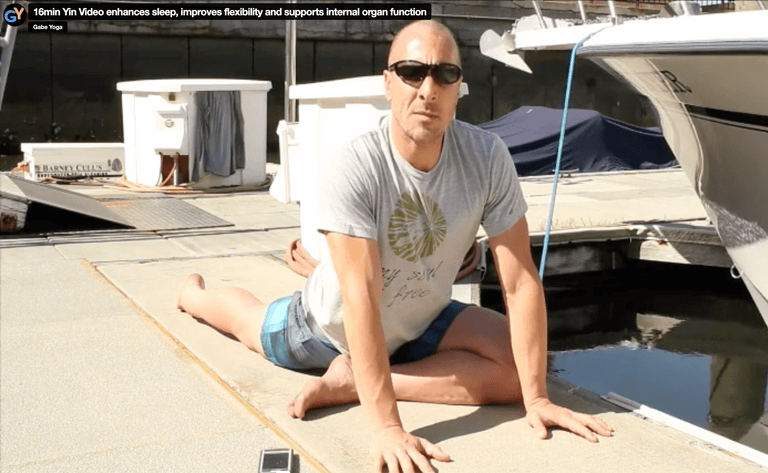 15-Min Yin Yoga: Restore Your Back, Your Hips & Your Sleep