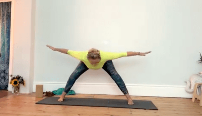 FLOW YOGA: Inner Thigh Activation