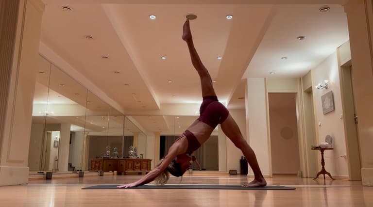 Split Series - Front Splits 3