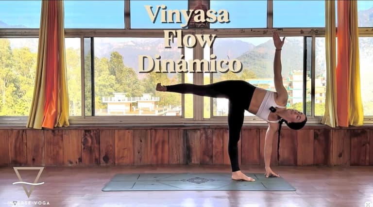 Clase Vinyasa Flow Dinámico