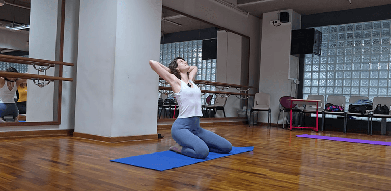 Yoga assis et allonge